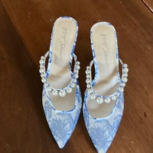 Betsey Johnson Blue Floral & Pearl Mules